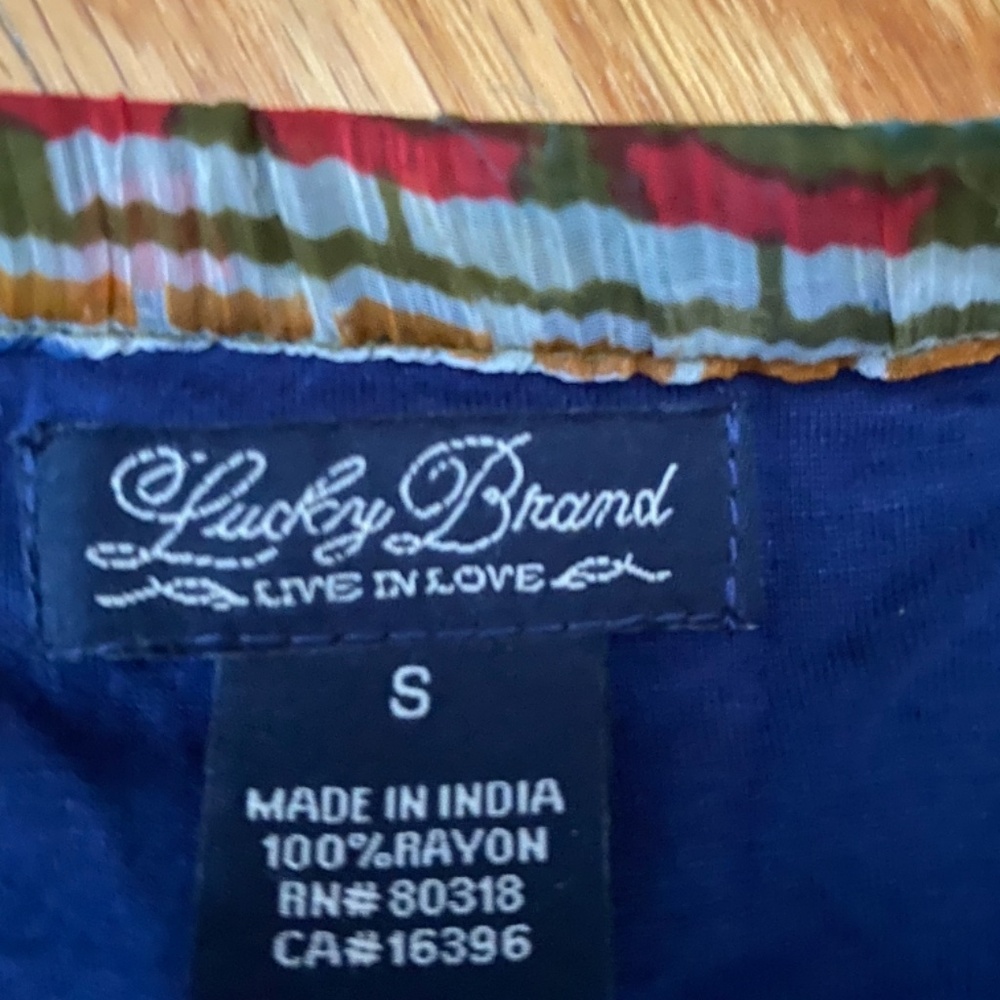 Skirt - Picture 3 of 3